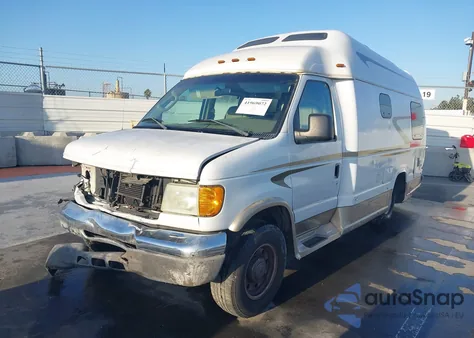 2005 Ford E-350 Super Duty Recreational z USA, uszkodzony, nr VIN 1FDSE34S15HA35318